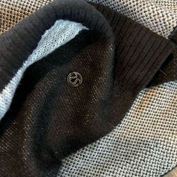 Lululemon Black and White Striped Wrap size OZ - Picture 4 of 6